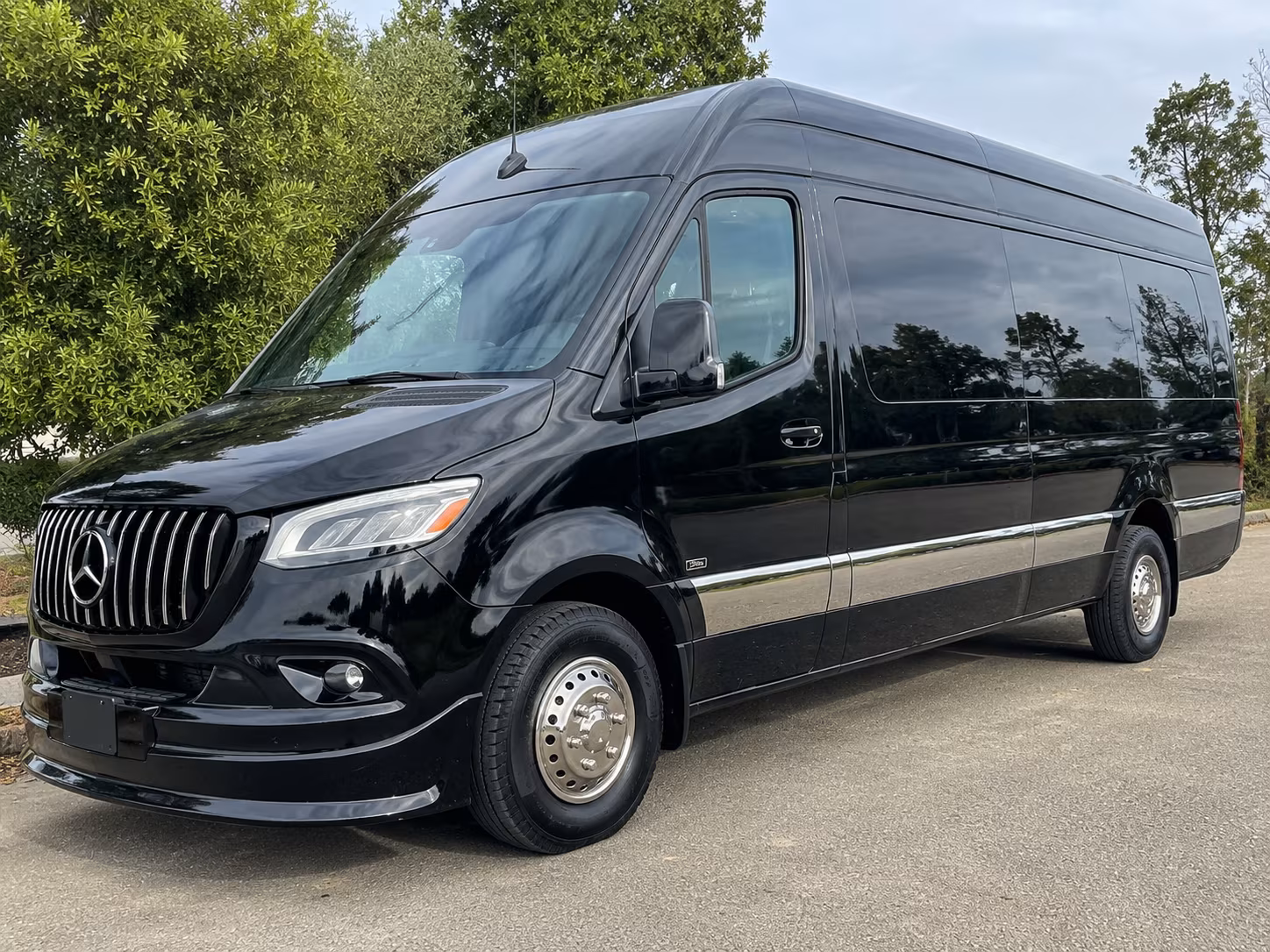 compare sprinter limos and party buses for your burbank bridal party